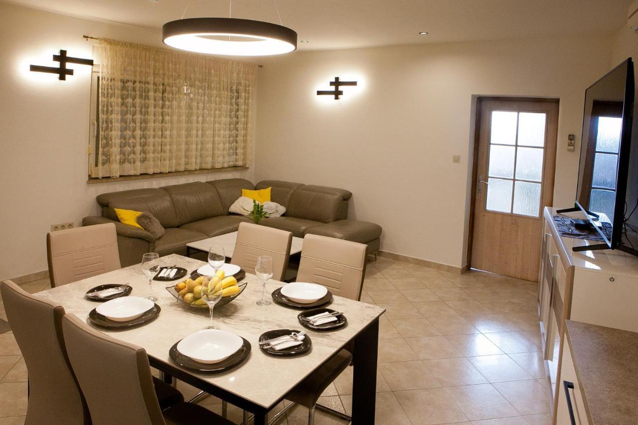 Apartment Nikoleto Zadar Ngoại thất bức ảnh