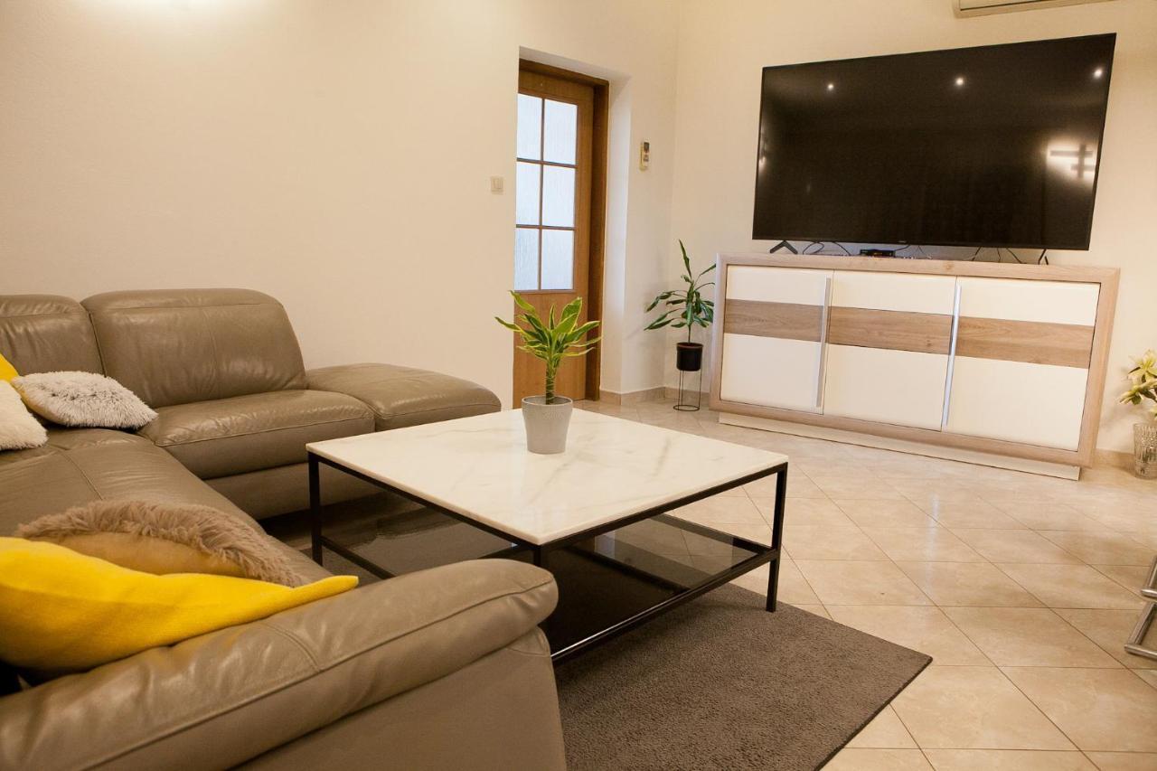 Apartment Nikoleto Zadar Ngoại thất bức ảnh